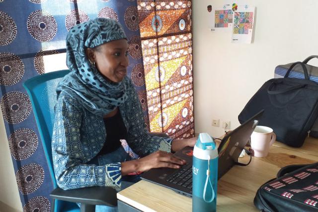 From Midwife to User researcher